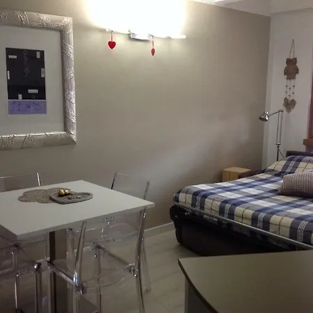 Home White Apartment *