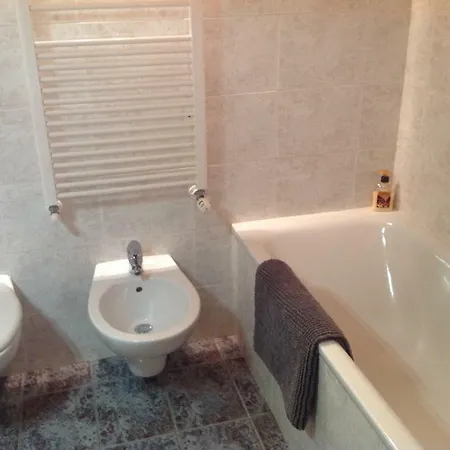 Home White * Laives